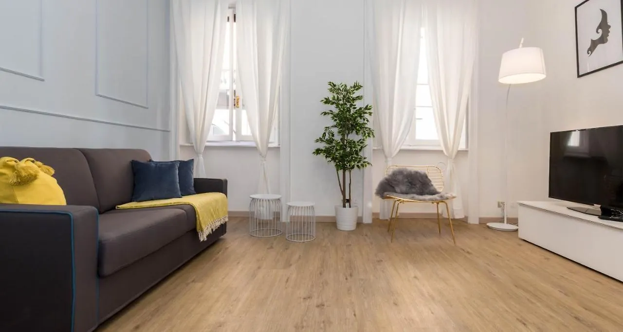 Altido Austere Elegance Apartment Milan