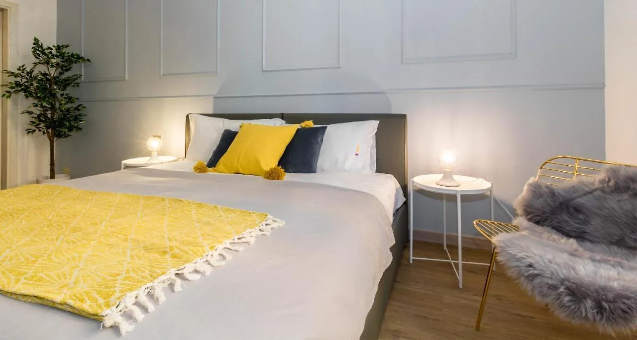 Altido Austere Elegance Apartment Milan
