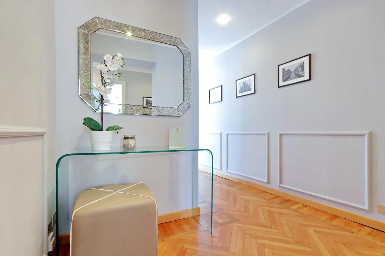 Altido Austere Elegance Apartment Milan 0*,