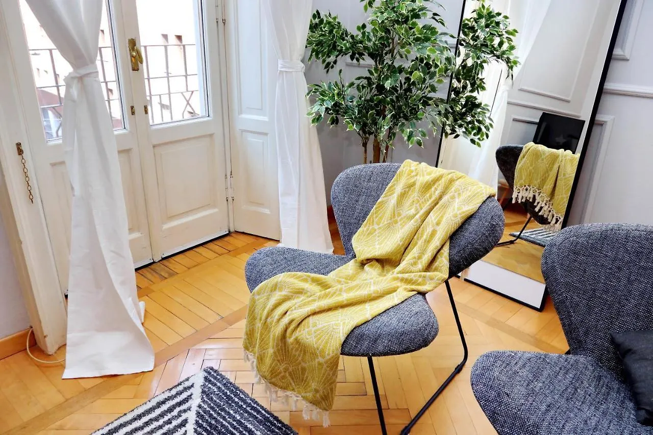 Altido Austere Elegance Apartment Milan Italy