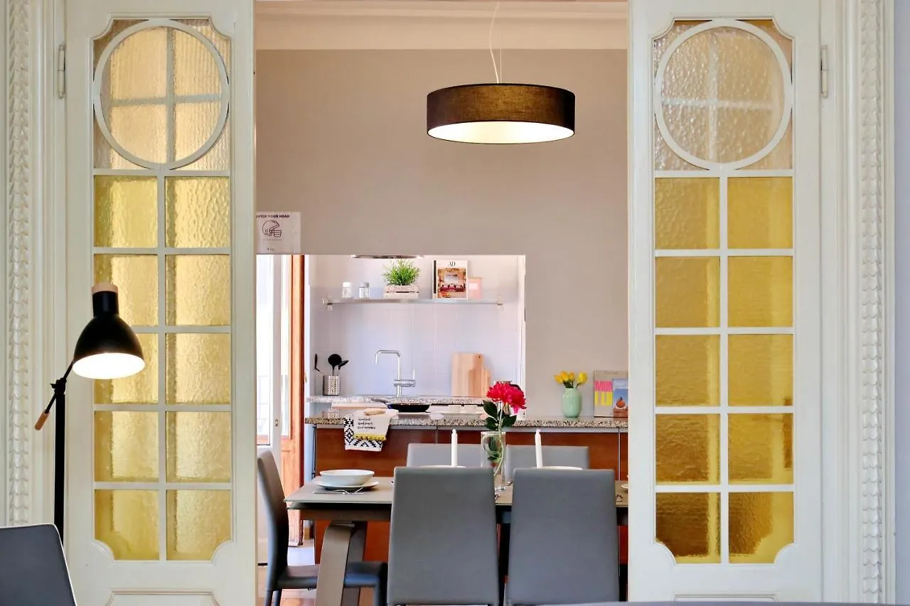Altido Austere Elegance Apartment Milan
