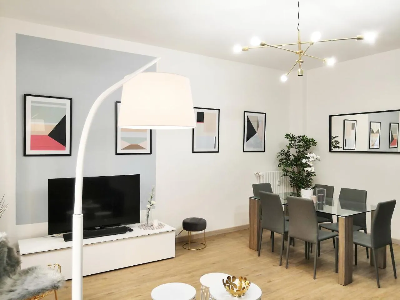 Altido Austere Elegance Apartment Milan