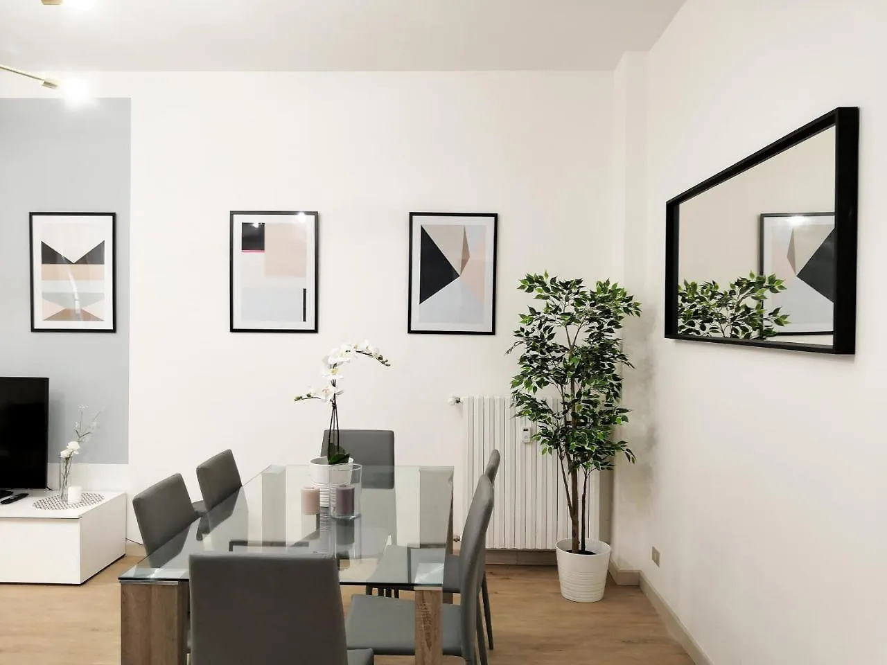 Altido Austere Elegance Apartment Milan Italy