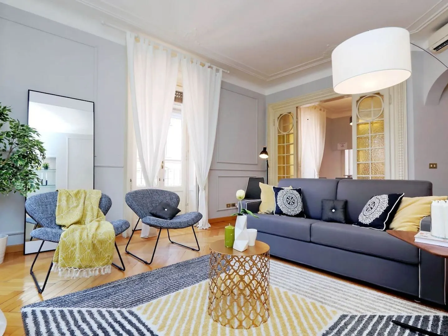 Altido Austere Elegance Apartment Milan Italy