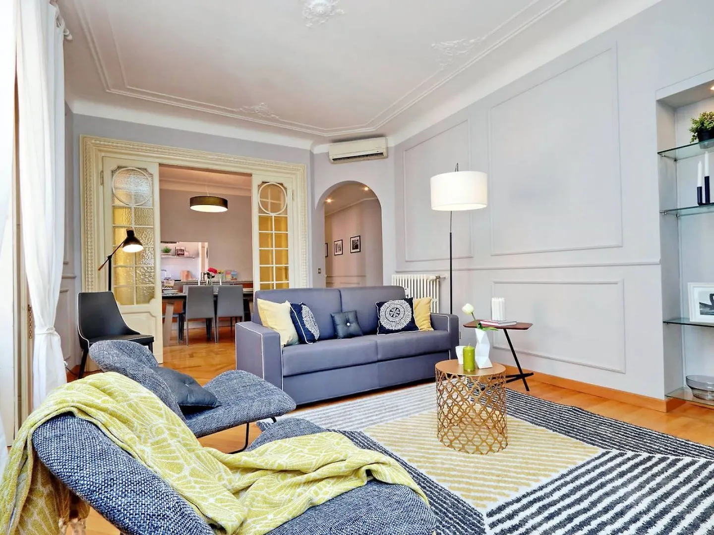 Altido Austere Elegance Apartment Milan